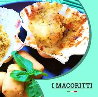 It could be an image depicting food and the following text "I MACORITTI"